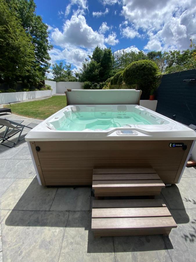 Dream House London With Gym, Cinema And Housekeeper Villa Ealing Exterior foto