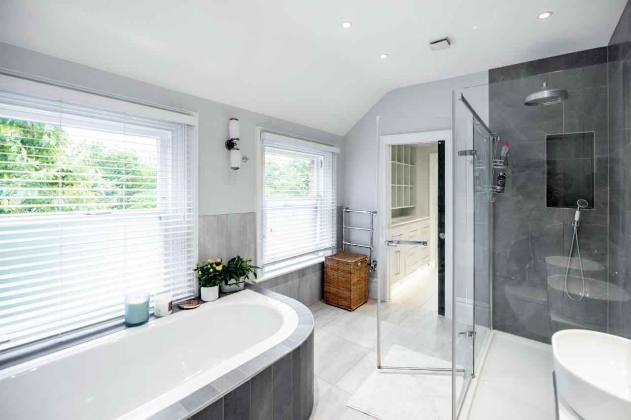 Dream House London With Gym, Cinema And Housekeeper Villa Ealing Exterior foto