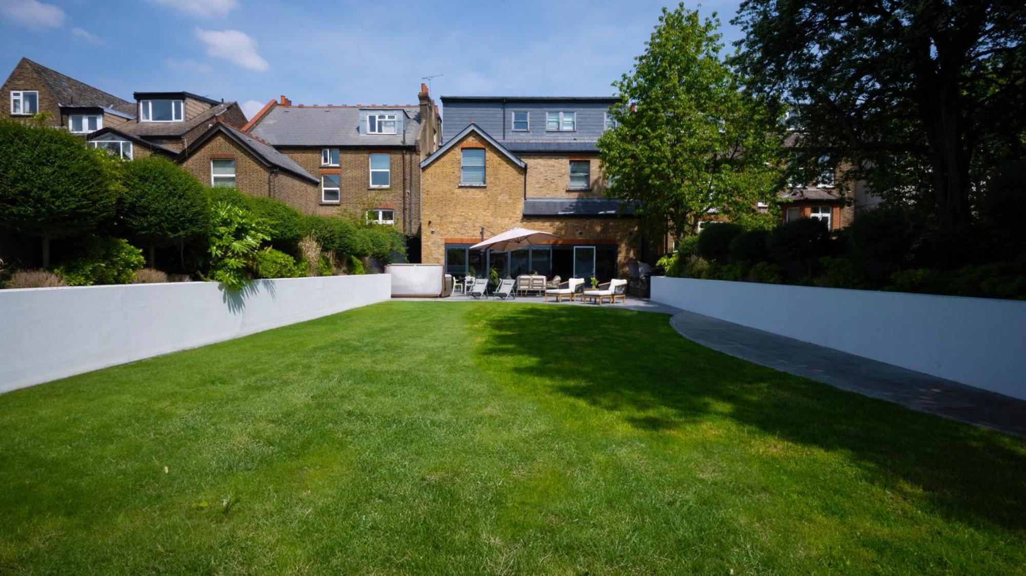 Dream House London With Gym, Cinema And Housekeeper Villa Ealing Exterior foto